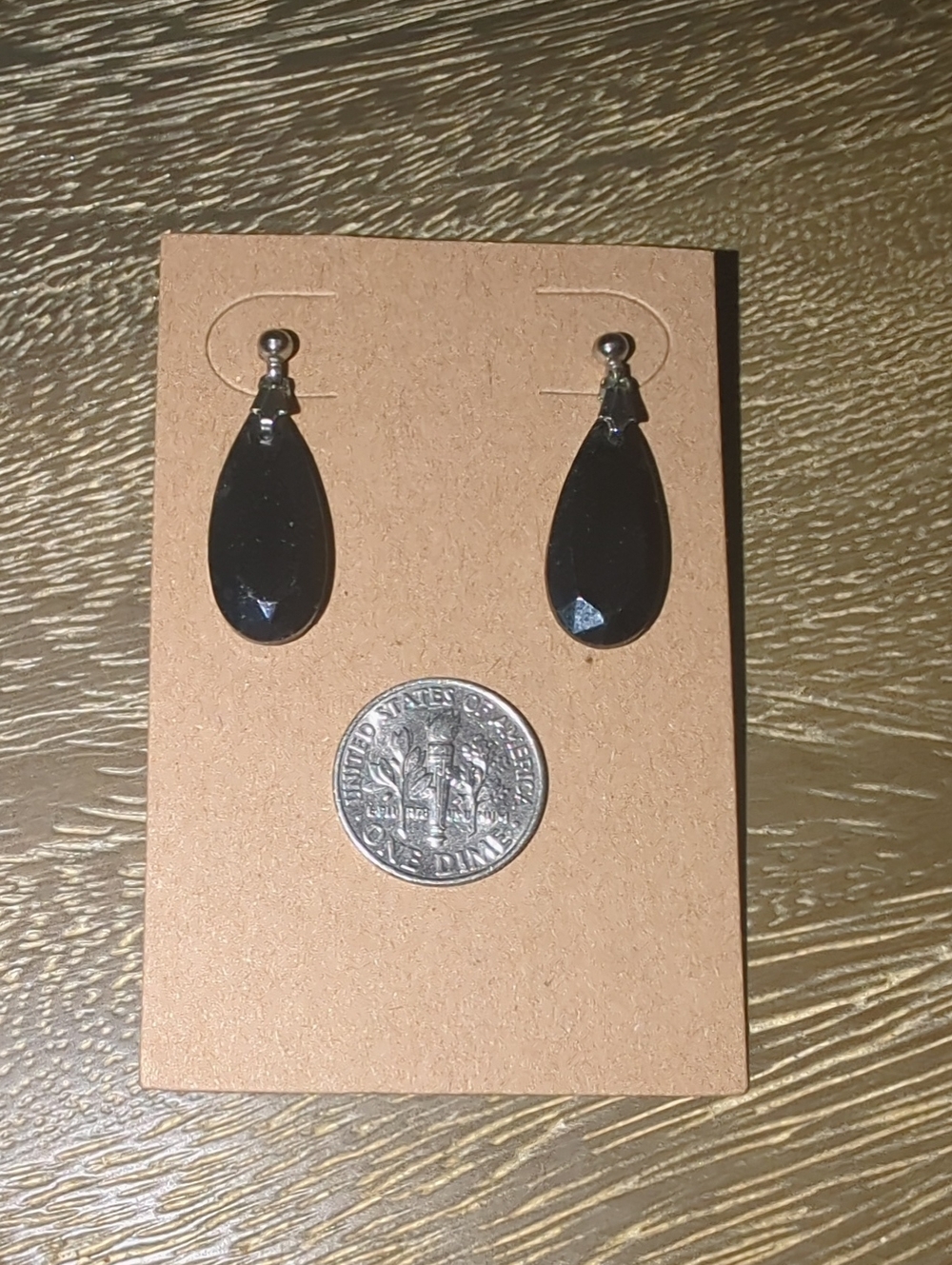 Black Teardrop Dangle Earrings